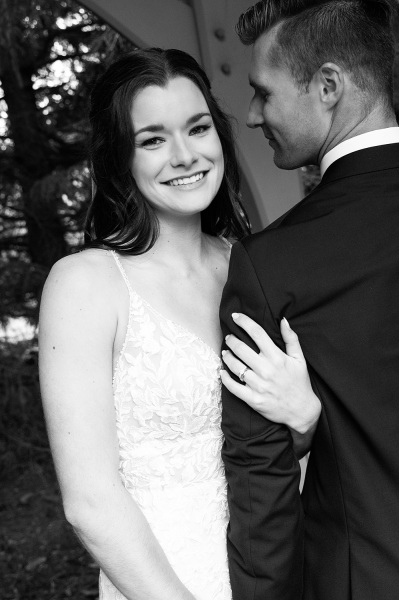 Megan-and-Josh-0566bw